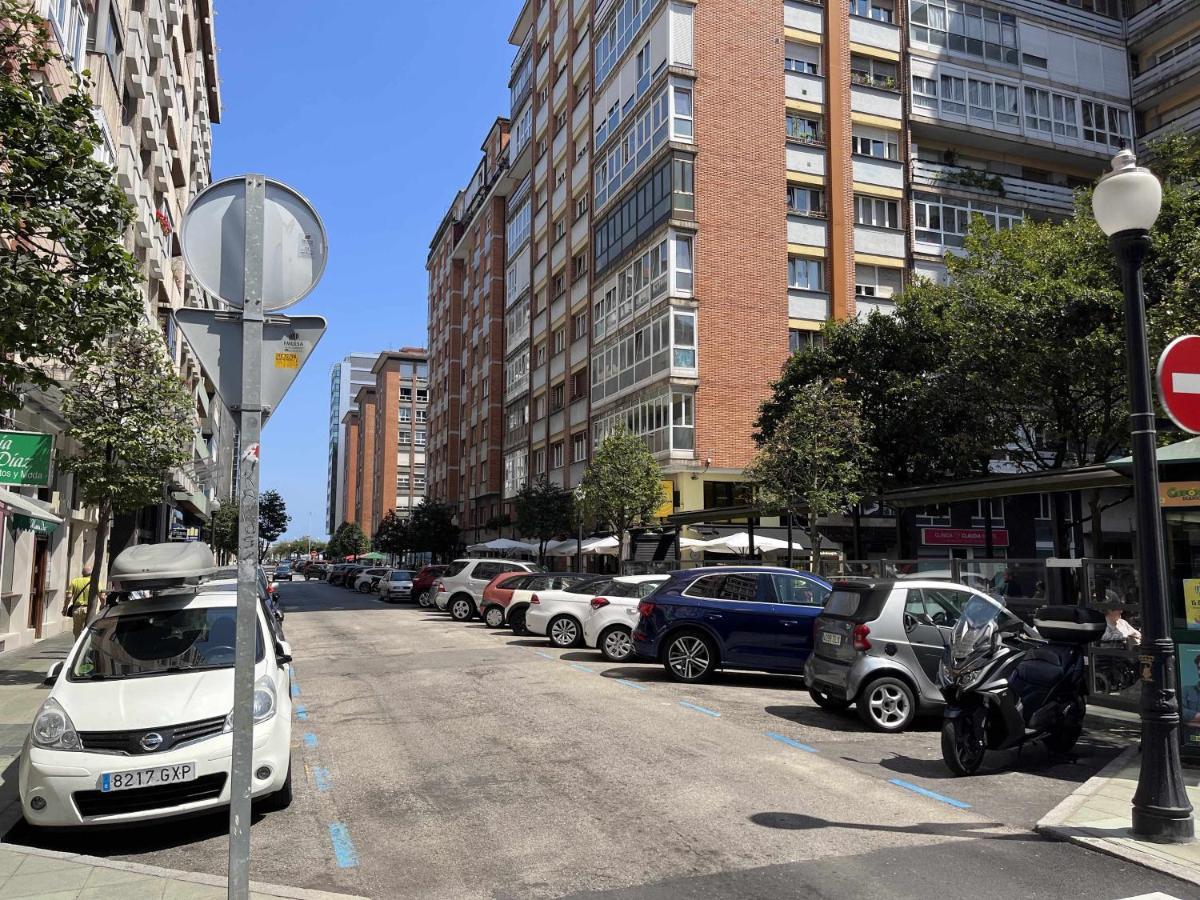 Urquijo Playa By Flowhome Gijón Exterior foto